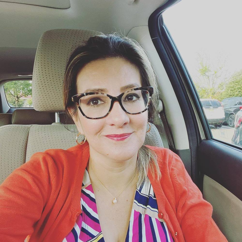 Meet your Posher, Monica